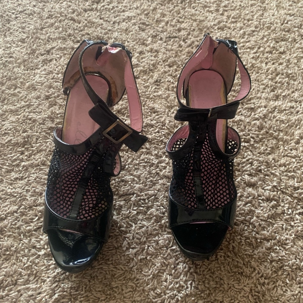 Pleaser heels